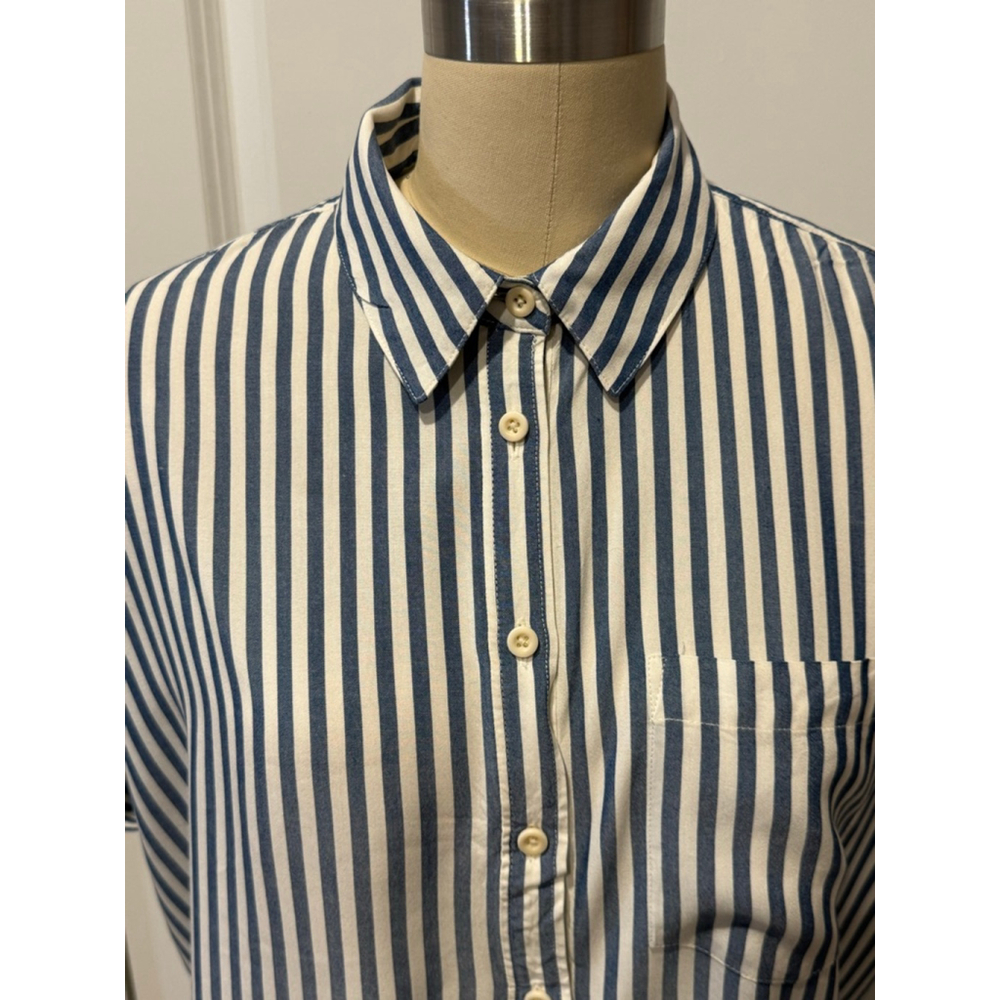 Women's Madewell Blue White Striped Button Down pleated back boxy fit Shirt M - Picture 2 of 12